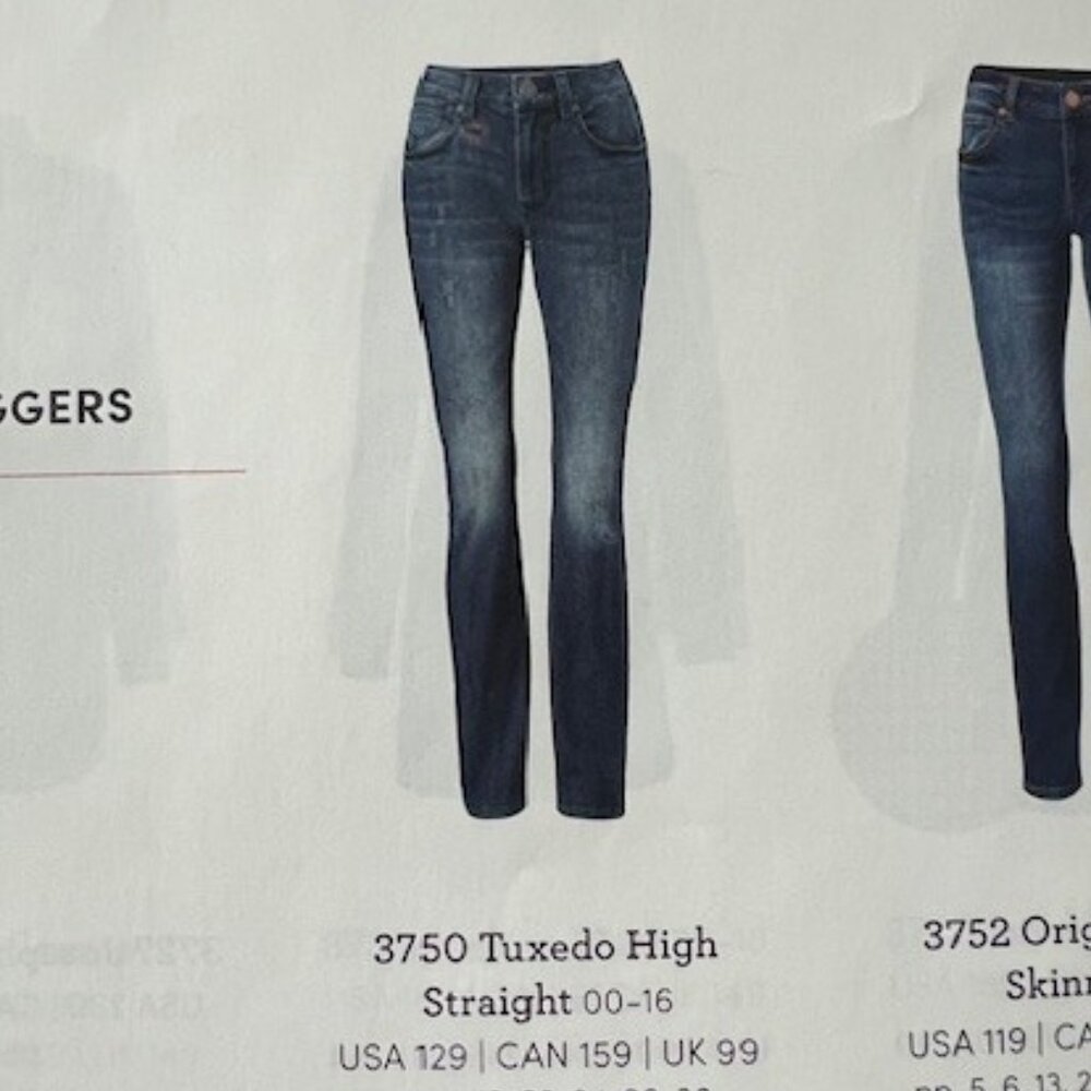 Cabi Size 6 Tuxedo High Straight Jeans